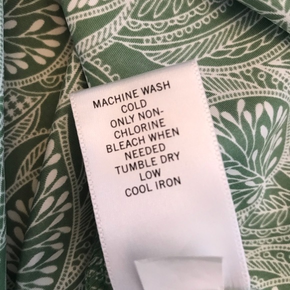 Banana Republic Geometric Top Size M - Picture 4 of 6